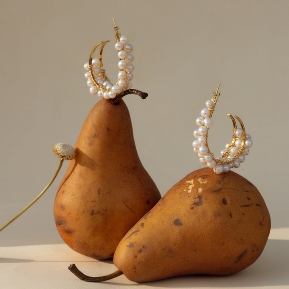 GISEL B. 24k Gold & Pearl Emmie Maxi Hoop Earrings NWT - Picture 4 of 7